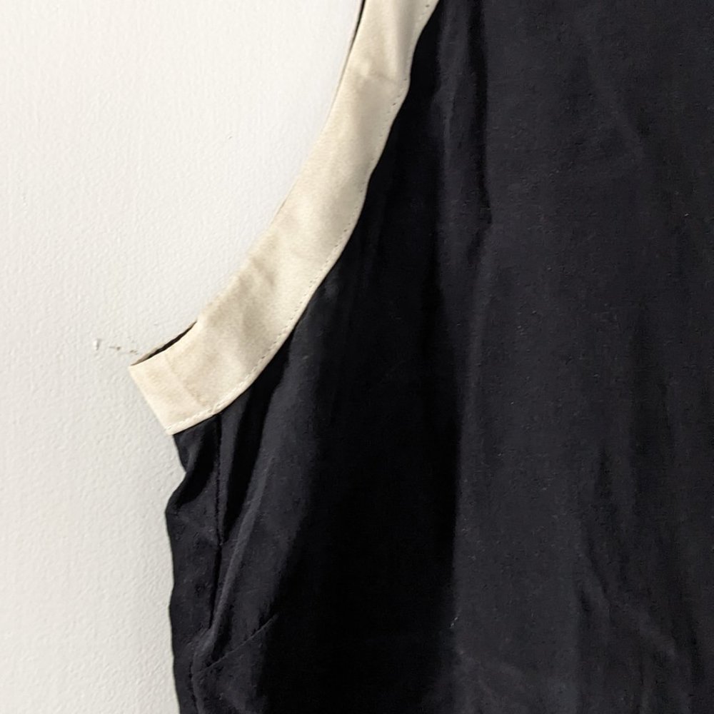 Black sleeveless silk top with split back - Picture 7 of 8